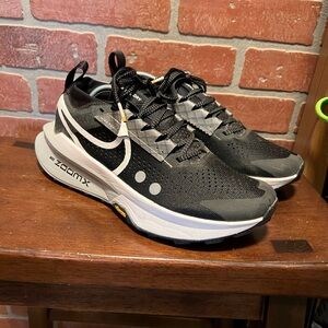 Nike ZoomX Zegama 2 size 8.5 running shoes trail sneakers black gray